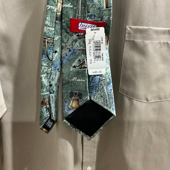 Perfect Tie for travel-fan guy with cities & landmarks design NWT 100% silk tie - Picture 5 of 8